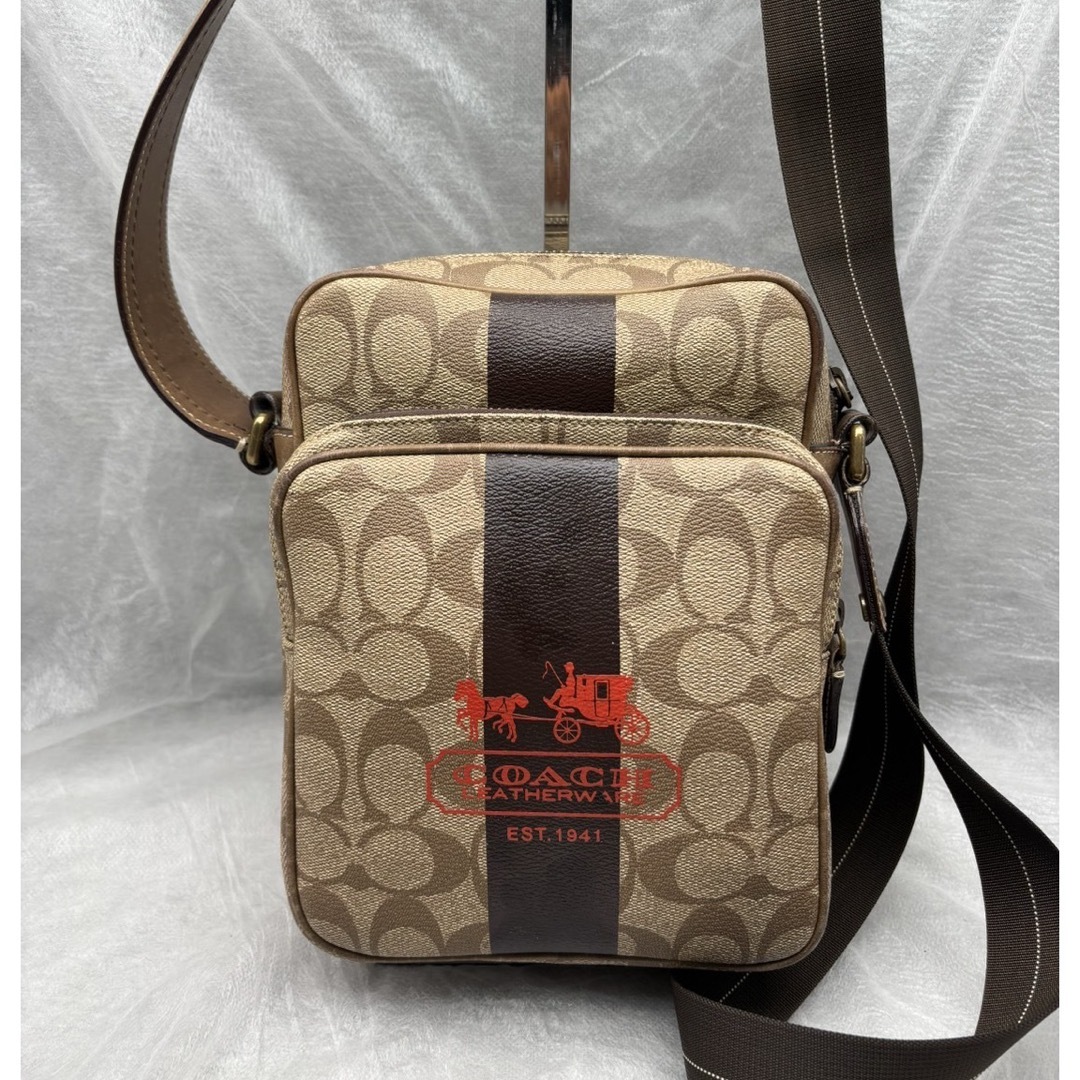 COACH(コーチ)のCOACH コーチ　シグネチャー　ショルダーバッグ 70078 レディースのバッグ(ショルダーバッグ)の商品写真