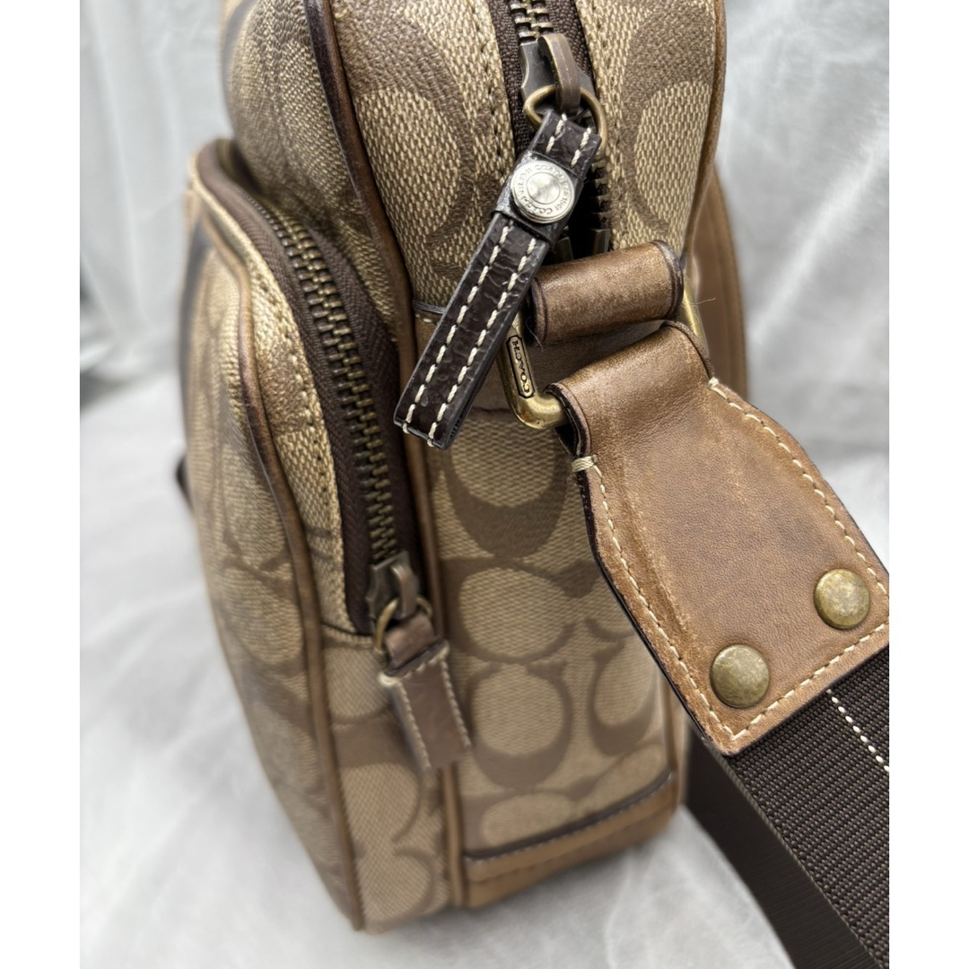 COACH(コーチ)のCOACH コーチ　シグネチャー　ショルダーバッグ 70078 レディースのバッグ(ショルダーバッグ)の商品写真