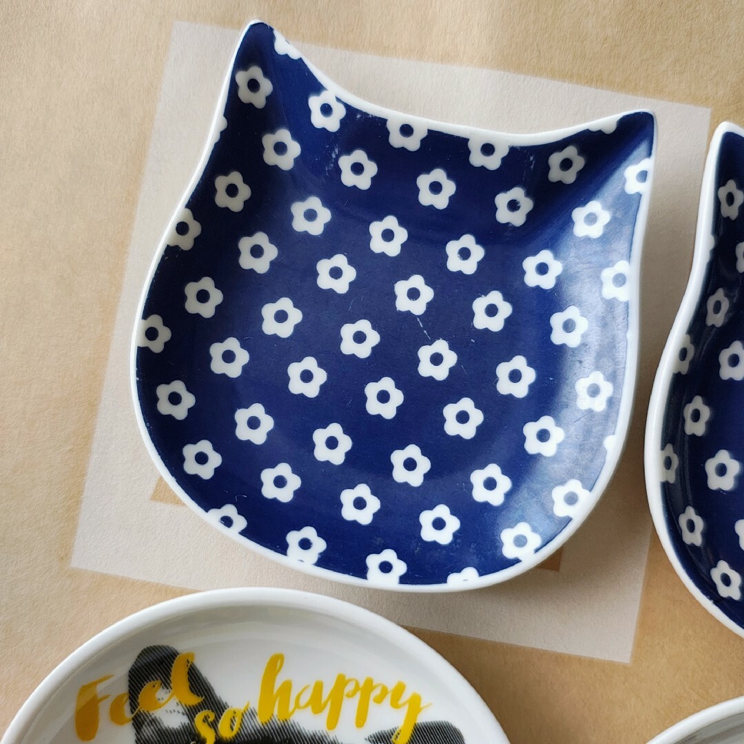 猫好きさん必見！猫柄小皿 6枚セット  インテリア/住まい/日用品のキッチン/食器(食器)の商品写真