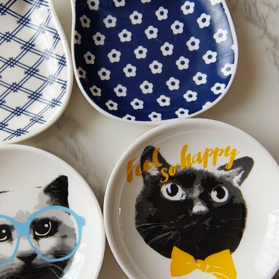 猫好きさん必見！猫柄小皿 6枚セット  インテリア/住まい/日用品のキッチン/食器(食器)の商品写真