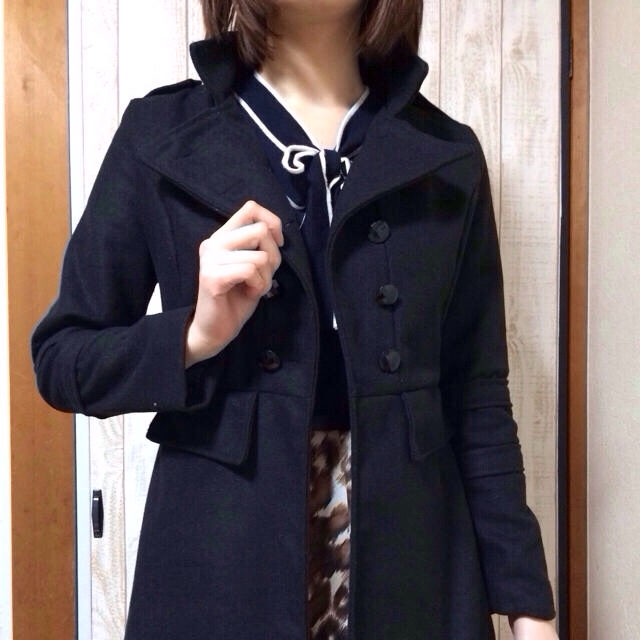 黒ミドル丈コート レディースのジャケット/アウター(ロングコート)の商品写真