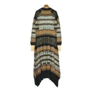 サカイ(sacai)のsacai サカイ ワンピース M ベージュ 【古着】【中古】【送料無料】(ひざ丈ワンピース)