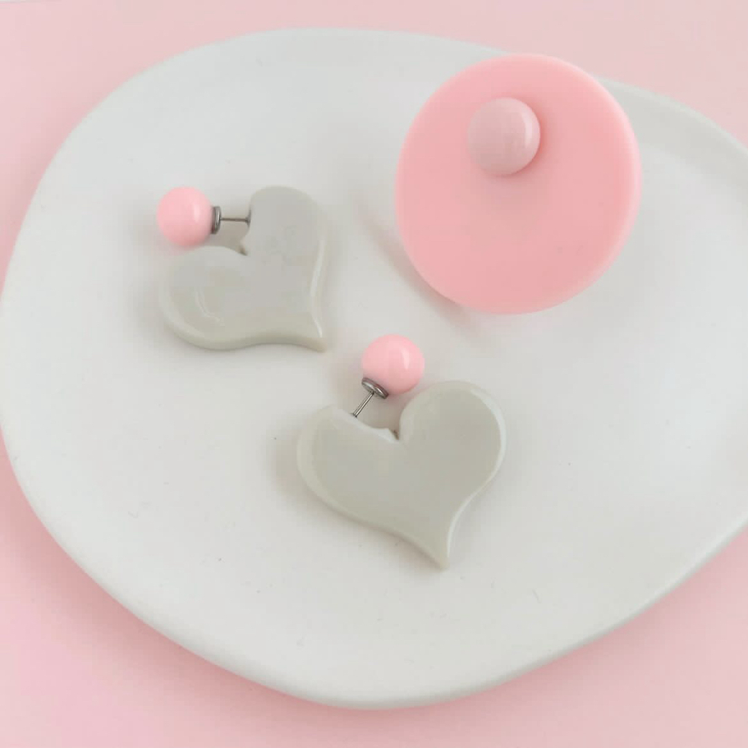 En. ハートピアス ハンドメイドのアクセサリー(ピアス)の商品写真