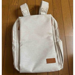 Nordace リュック　バックパック　ホワイト　白　ベージュ(リュック/バックパック)
