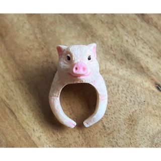 【新品】ブタちゃんのリング(リング(指輪))