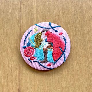 ディズニー刺繍缶バッジ 眠れる森の美女