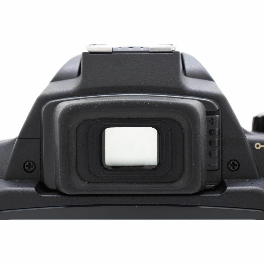 Nikon D40 Review - Controls