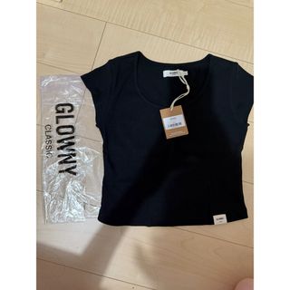 GLOWNY Tシャツ