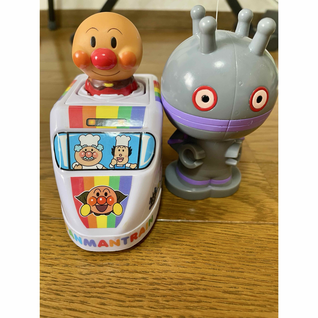 アンパンマン(アンパンマン)のアンパンマン　新幹線&ショベルカー・タダンダン　ビニールマスコット・ エンタメ/ホビーのおもちゃ/ぬいぐるみ(キャラクターグッズ)の商品写真