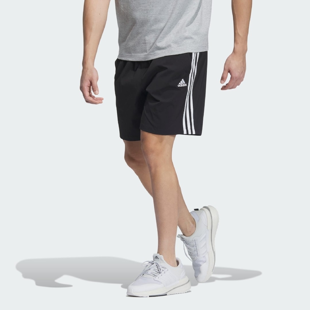 adidas(アディダス)のadidas/アディダス エッセンシャルズプラス 3ST ウーブンショーツ M メンズのパンツ(ショートパンツ)の商品写真