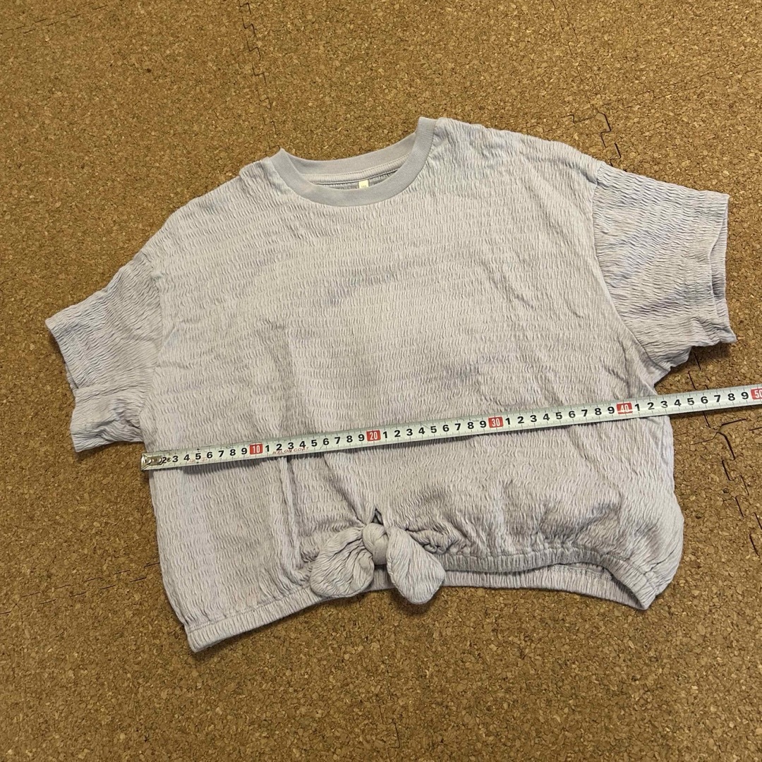 GU(ジーユー)のgu 女の子トップス 140cm キッズ/ベビー/マタニティのキッズ服女の子用(90cm~)(Tシャツ/カットソー)の商品写真