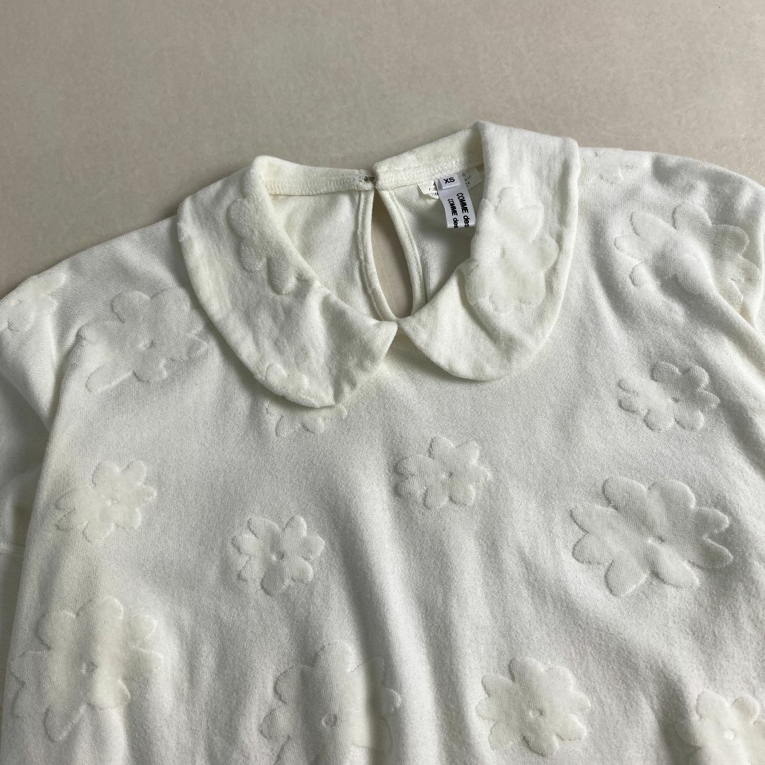 コムデギャルソンコムデギャルソン　ニット　半袖　丸襟　立体　花柄　オフホワイト COMME des GARCONS COMME des GARCONS - コムデギャルソン