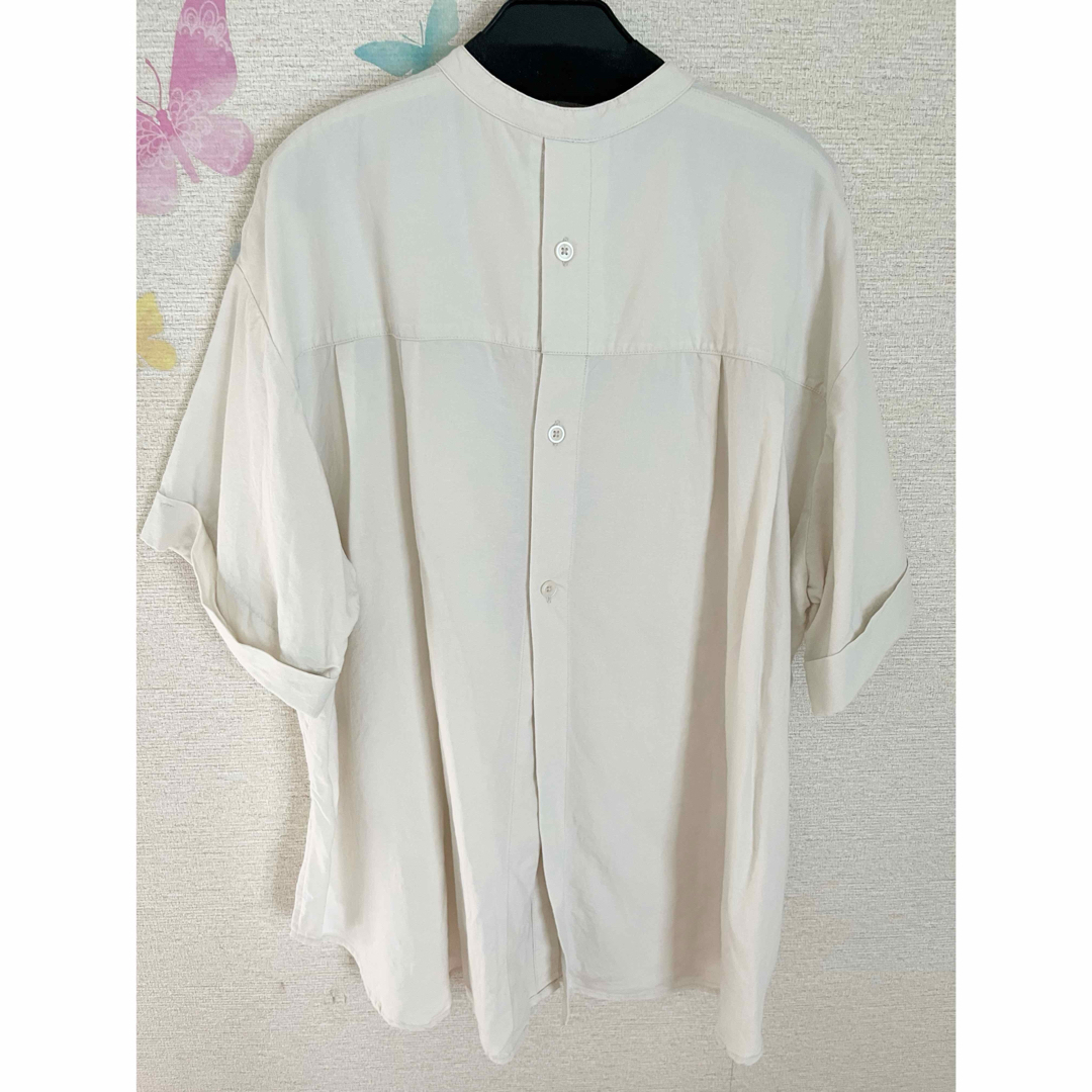 apart by lowrys(アパートバイローリーズ)の《最終価格》美品☆アパートバイローリーズ☆ スタンドカラーオーバーサイズシャツ レディースのトップス(シャツ/ブラウス(半袖/袖なし))の商品写真