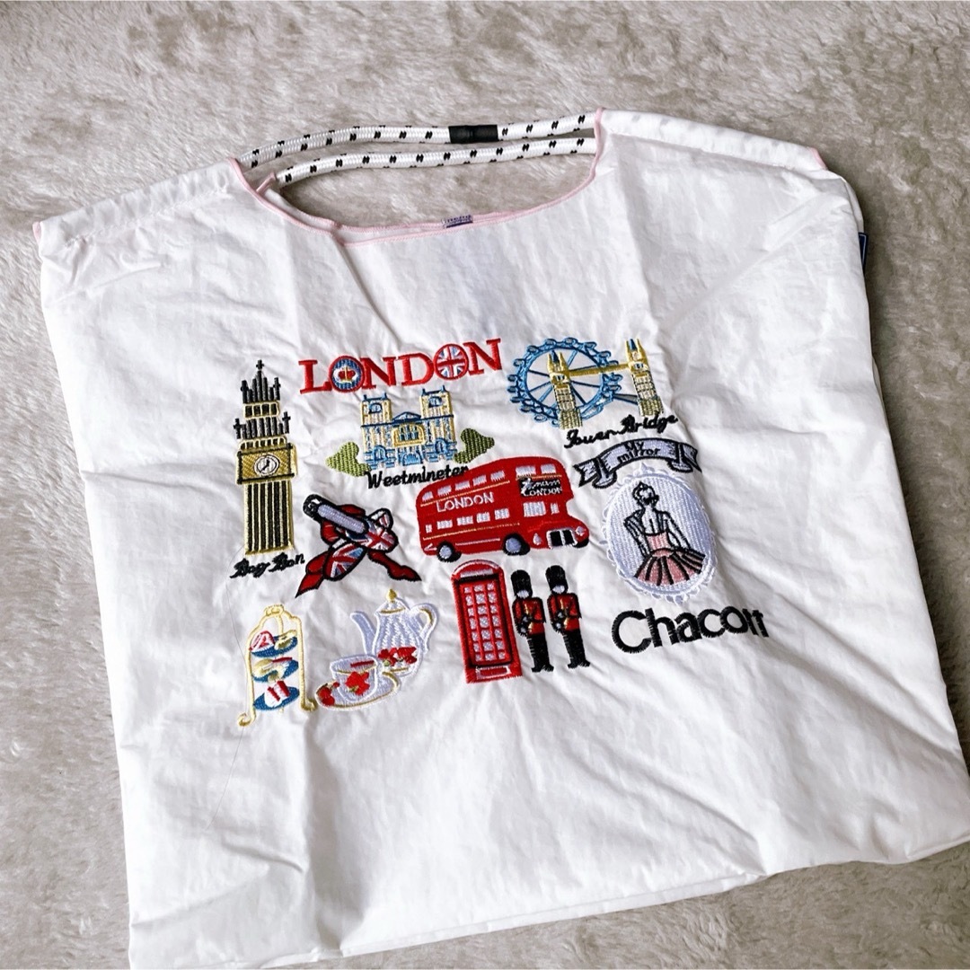 刺繍エコバッグ　刺繍　トートバック　エコバッグ　ホワイト　ロンドン　バス　M レディースのバッグ(エコバッグ)の商品写真