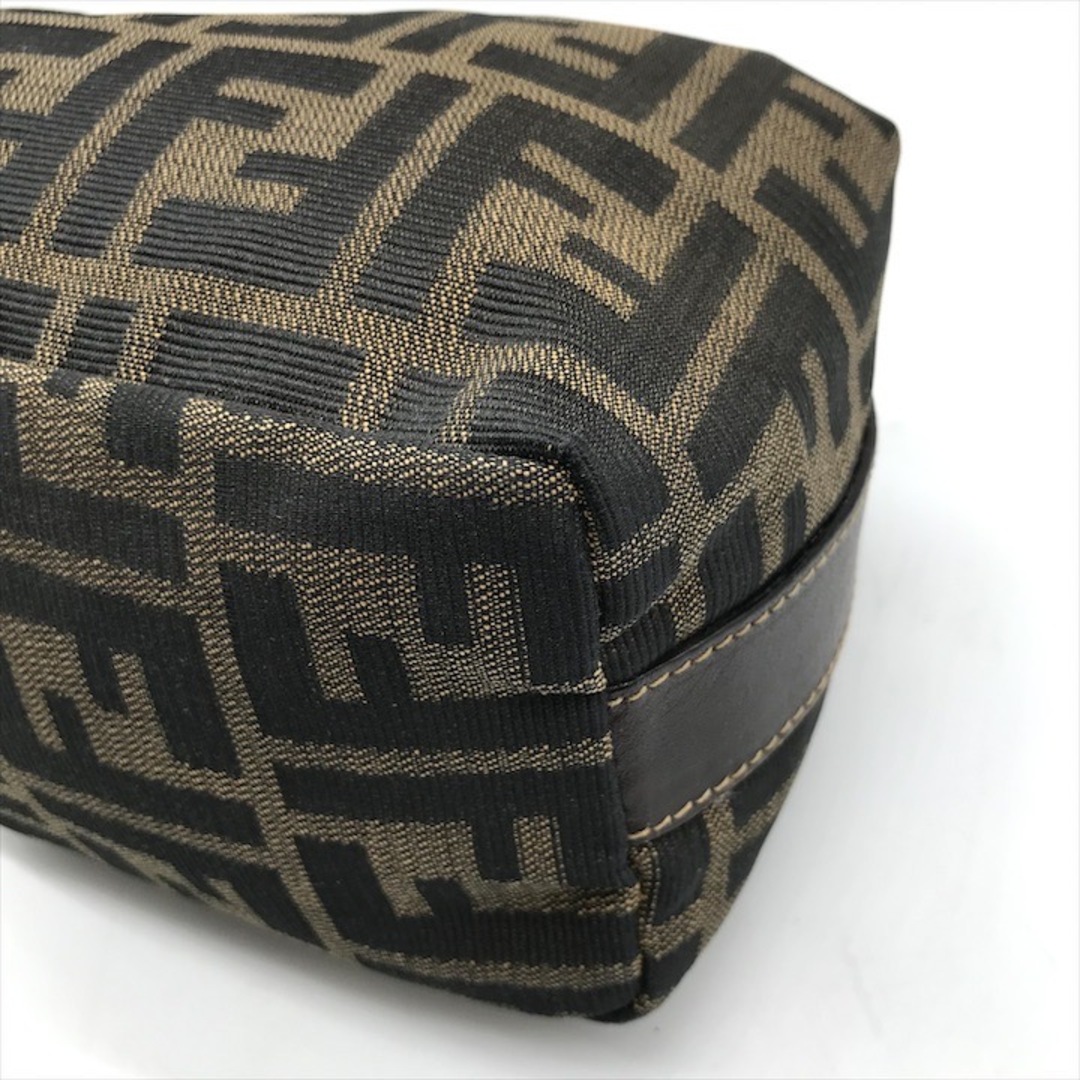 FENDI - 美品 FENDI フェンディ ズッカ 総柄 ポーチ バニティ