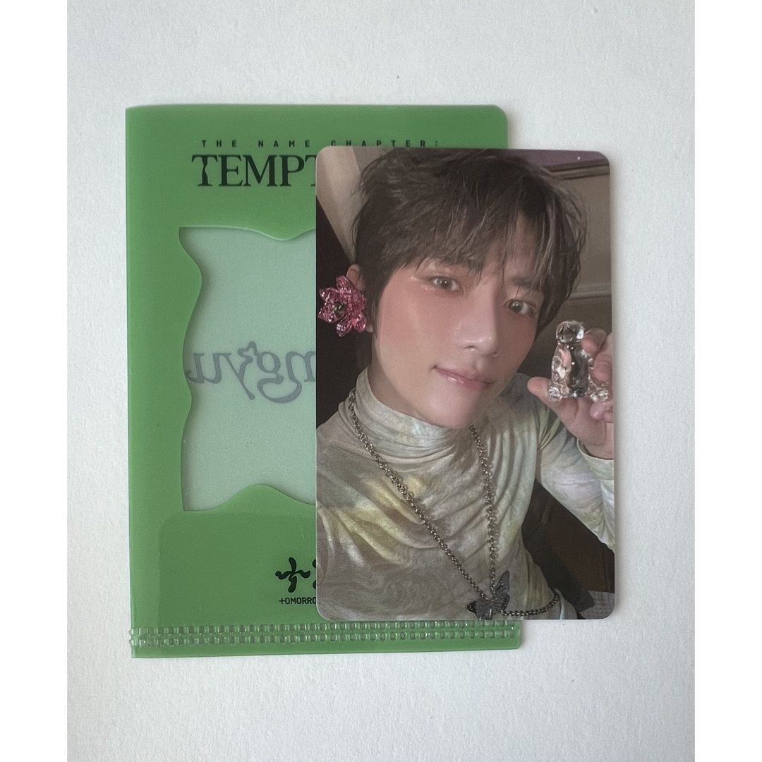 TOMORROW X TOGETHER(トゥモローバイトゥギャザー)のTXT temptation weverse global ボムギュ エンタメ/ホビーのタレントグッズ(アイドルグッズ)の商品写真