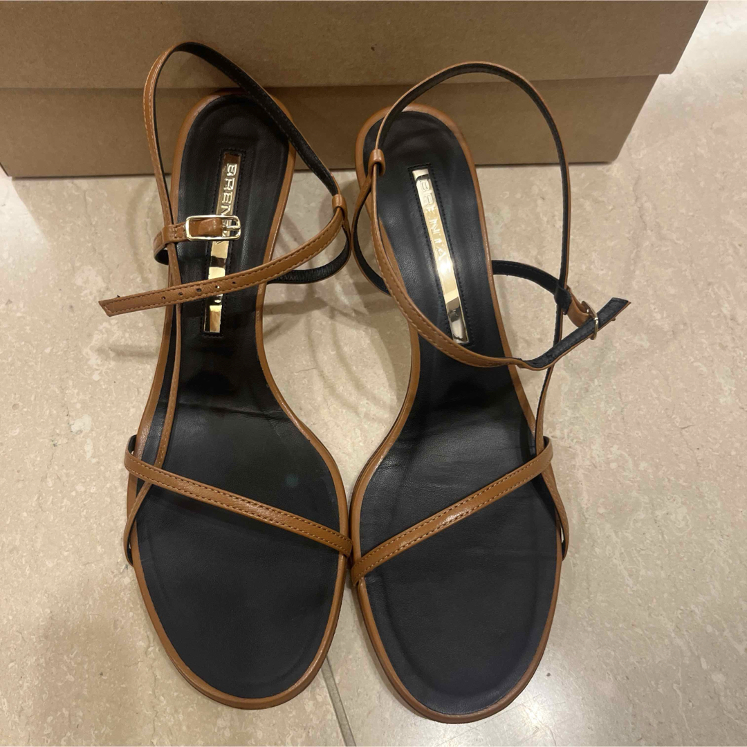 人気アイテムランキング(新品)  IENA - 10分くらい履き 裏貼り済み サイズ38 サンダル BRENTA 靴