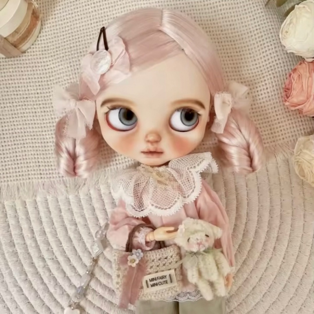 ブライスモヘアウィッグ　海外作家様　三つ編み　ツイン　ネオブライス ハンドメイドのぬいぐるみ/人形(その他)の商品写真