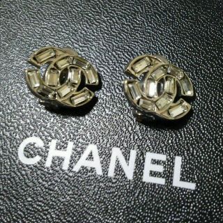 シャネル(CHANEL)のsite様＊美品＊正規品◆CHANEL ロゴイヤリング(イヤリング)