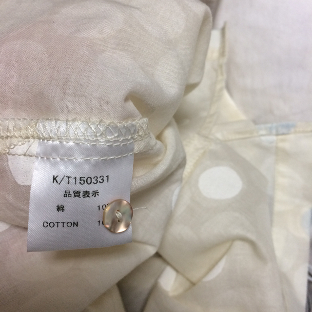 nest Robe(ネストローブ)の値下げ！ ichi ドット 水玉 ブラウス 5分袖 ホワイト レディースのトップス(シャツ/ブラウス(長袖/七分))の商品写真