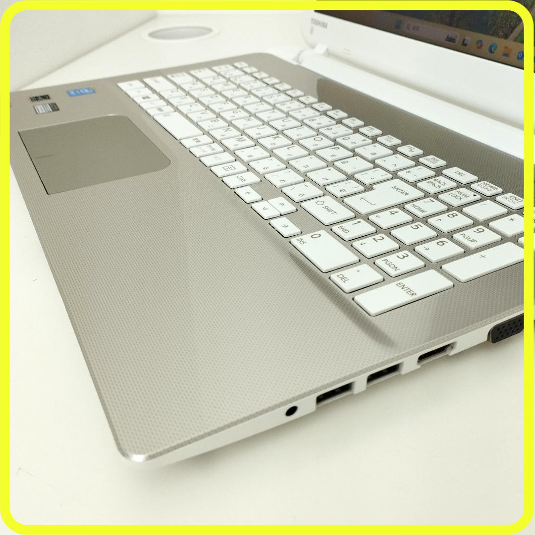 白 新品SSD256GB⭐️windows11ノートパソコン ホワイト 03