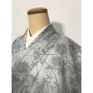 【中古】 Lサイズ 小紋 化繊 薄グレー地に草花模様 【中古】 Lサイズ 小紋 化繊 薄グレー地に草花模様 袷着物 洗える着物 (着物)