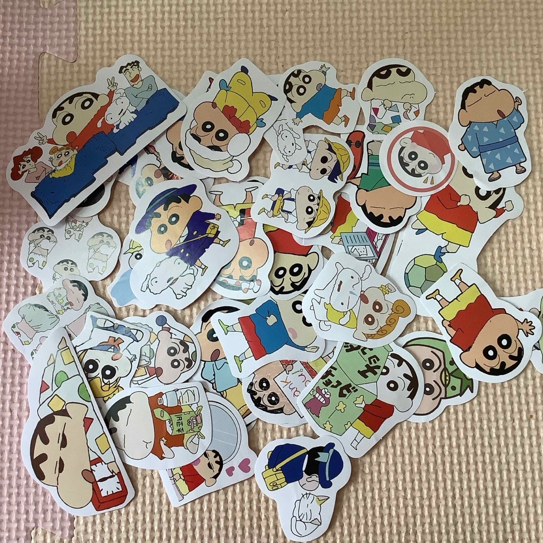 クレヨンしんちゃん(クレヨンシンチャン)のクレヨンしんちゃん シール50枚 エンタメ/ホビーのおもちゃ/ぬいぐるみ(キャラクターグッズ)の商品写真