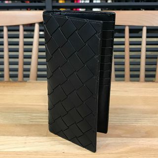 ボッテガヴェネタ(BOTTEGA VENETA)の良品 ボッテガヴェネタ イントレチャート 2つ折り長札入れ ラバー ブラック(長財布)