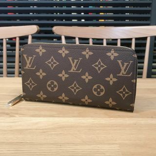 ルイヴィトン(LOUIS VUITTON)の新品同様 ルイヴィトン 現行 モノグラム ジッピーウォレット 長財布 フューシャ(財布)