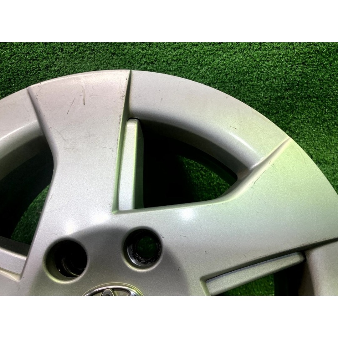 トヨタ(トヨタ)のトヨタ TOYOTA 純正 トヨタ純正 ZVW30 プリウス 15インチ 6J 5穴 4本 100 +45 自動車/バイクの自動車(ホイール)の商品写真