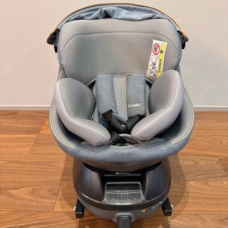 コンビ(combi)のCombi ISOFIX 360°回転チャイルドシート　美品(自動車用チャイルドシート本体)
