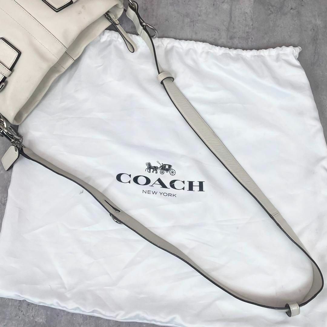 COACH - 【極美品✨】 コーチ ショルダーバッグ レザー ホワイト