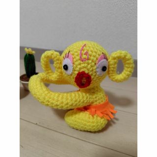 ハンドメイド🧶あみぐるみ:ダッコちゃん人形:昭和レトロ人形(あみぐるみ)