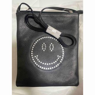 新品未使用 サロンドアルファード スマイルプチポシェット(ショルダーバッグ)