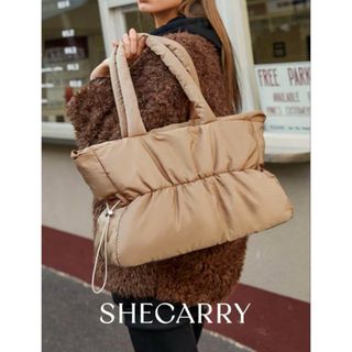 シーイン(SHEIN)の【新品】shein シーイン SHECARRY キルティング風トートバッグ(ハンドバッグ)