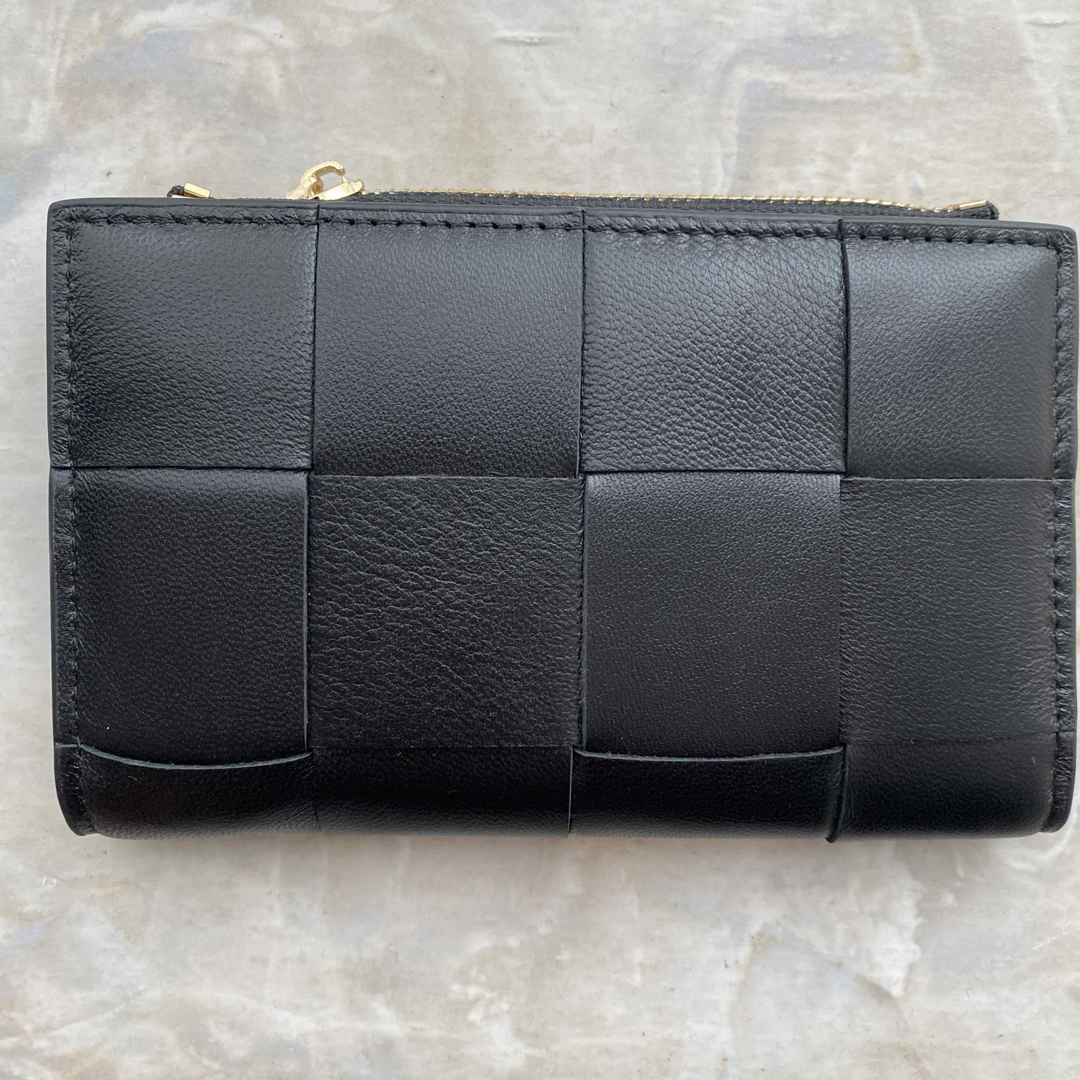 黒　ブラック　財布　2つ折り財布 本革　編み込み　プレゼント　小銭入れ　長財布 レディースのファッション小物(財布)の商品写真