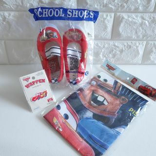 新品 カーズ 上履き & ランチクロスナフキン & ワッペン 3点セット 16