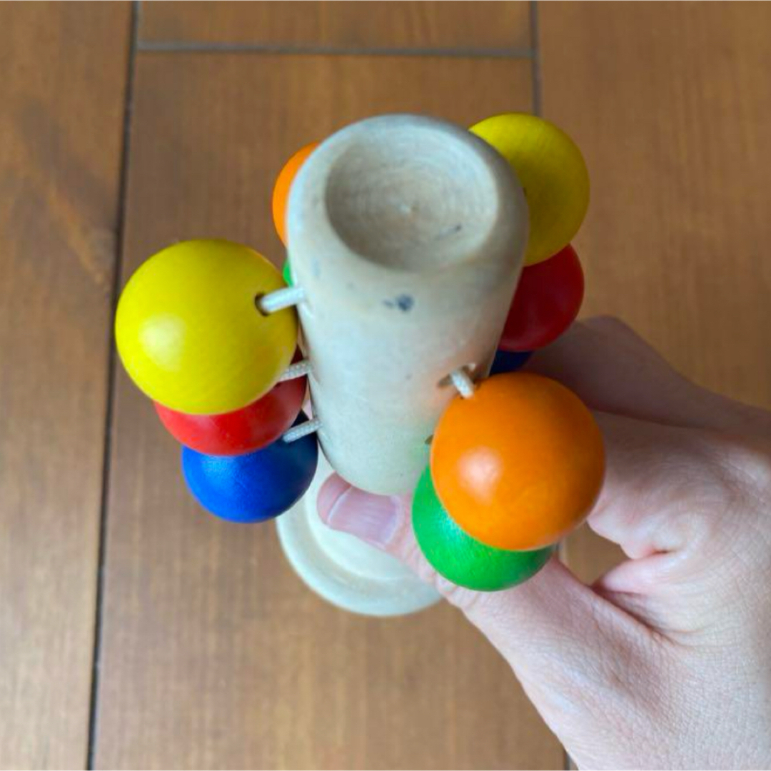 ネフ社 Naef リングリィリング Ringli-Ring ： 木のおもちゃ