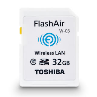 トウシバ(東芝)の東芝 WiFi付きSDカード32gb(PC周辺機器)