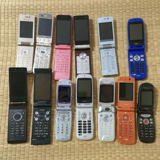 ジャンク品セット　まとめ売り13台(携帯電話本体)