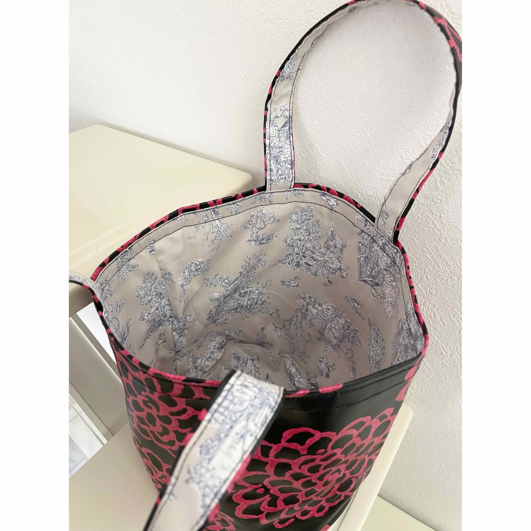 【ハンドメイド】リバティ内布♪ラミネート花柄ハンドバッグ ミニバッグ サブバッグ ハンドメイドのファッション小物(バッグ)の商品写真