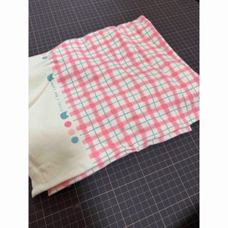 maple and a fabric ミニ裏毛ニット　ラッピングチェック　はぎれ(生地/糸)