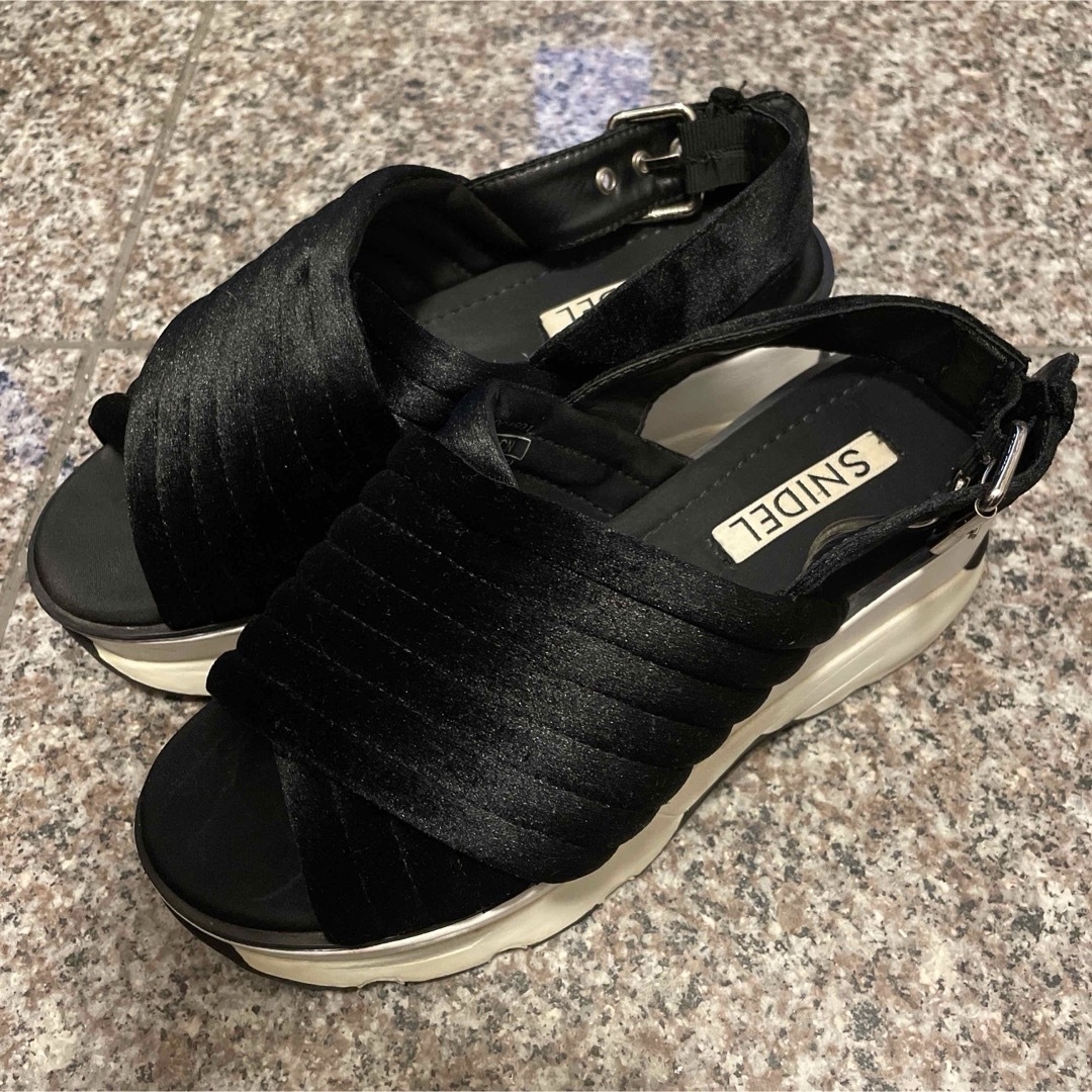 【ネット限定】 SNIDEL by ブラックの通販 スニーカーソールサンダル SNIDEL - 靴