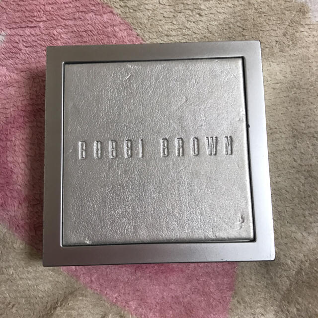 BOBBI BROWN(ボビイブラウン)のシマーブリック プラチナピンク アイシャドウ/フェイスパウダー コスメ/美容のベースメイク/化粧品(フェイスカラー)の商品写真