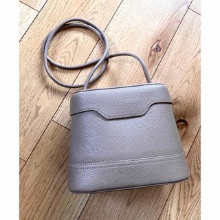 ルベルニ(LE VERNIS)の美品◆LE VERNIS　バケツバッグ　ショルダーバッグ　2025トレンド(ショルダーバッグ)