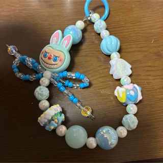 ラブブモチーフのハンドメイドストラップ　可愛い LABUBU Labubu(キーホルダー/ストラップ)