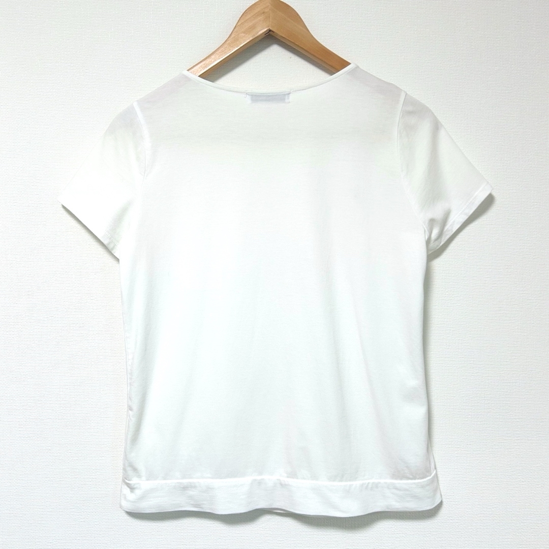 UNITED ARROWS green label relaxing(ユナイテッドアローズグリーンレーベルリラクシング)のグリーンレーベルリラクシング パールビジュー付きシフォンブラウス 半袖 ホワイト レディースのトップス(シャツ/ブラウス(半袖/袖なし))の商品写真