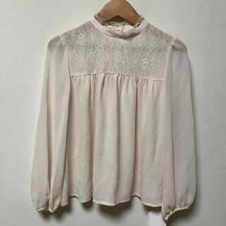 マーキュリーデュオ　ブラウス　レース　新品　シンプル　レディース(シャツ/ブラウス(長袖/七分))