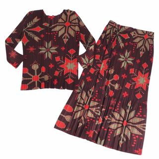 プリーツプリーズイッセイミヤケ(PLEATS PLEASE ISSEY MIYAKE)の美品 プリーツプリーズ イッセイミヤケ PLEATS PLEASE セットアップ スカートスーツ 総柄 プリーツ マルチカラー(スーツ)