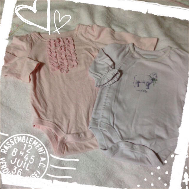 babyGAP(ベビーギャップ)のGAPロンパースセット キッズ/ベビー/マタニティのベビー服(~85cm)(ロンパース)の商品写真